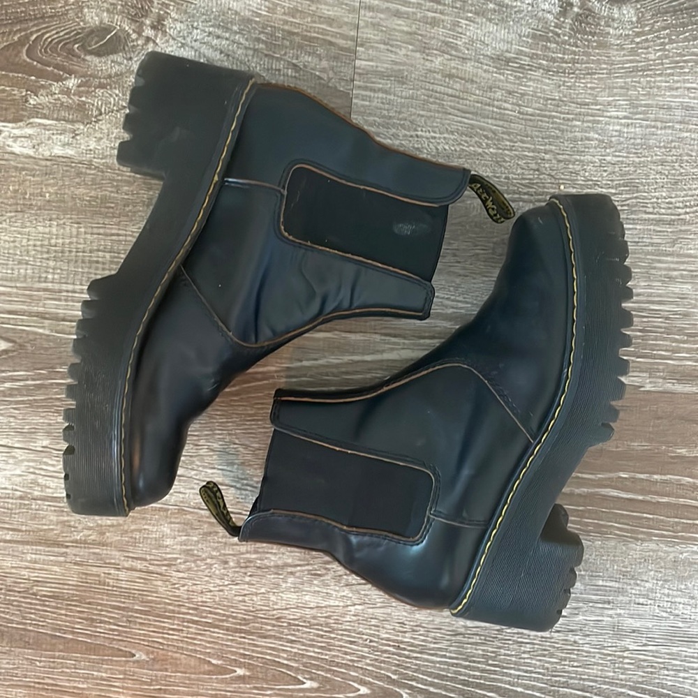 DR MARTENS CHELSEA BOOT